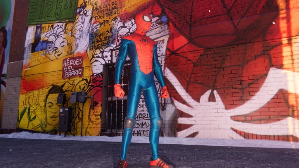 spider-man miles morales tutti i costumi