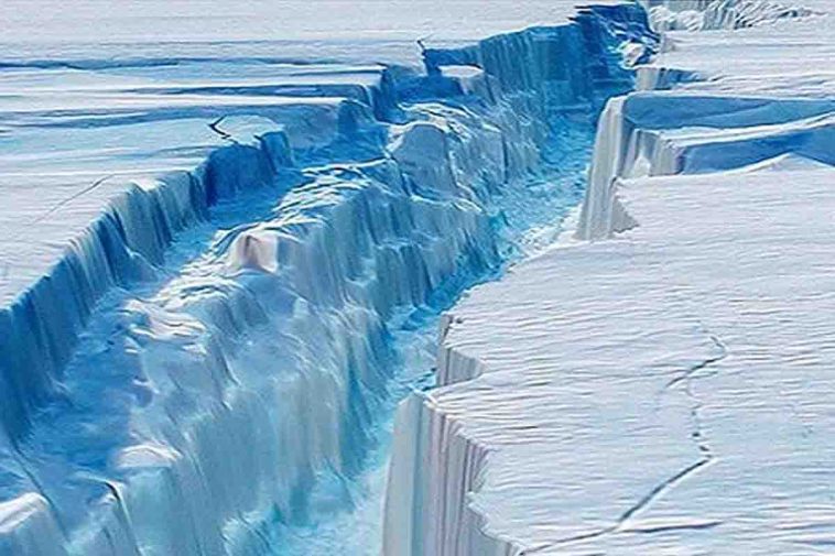 rotto l'iceberg più grande del mondo