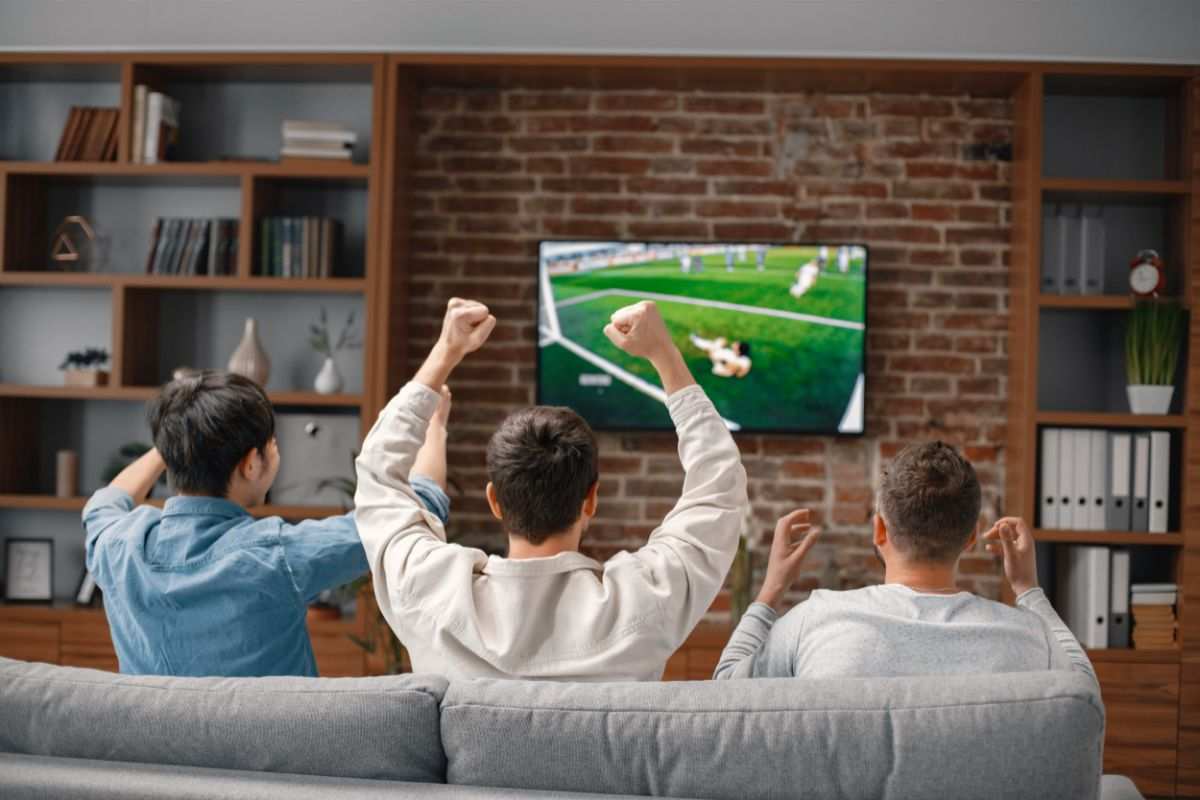 Partita di calcio alla TV